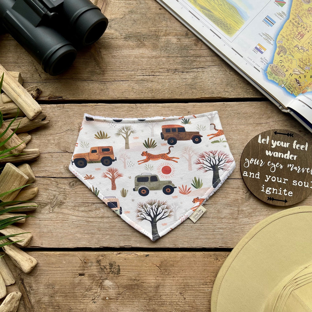 Safari Jeeps Dribble Bib