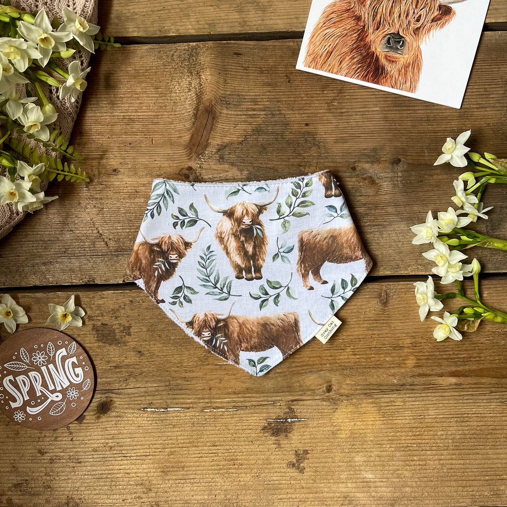 Highland Cow Dribble Bib